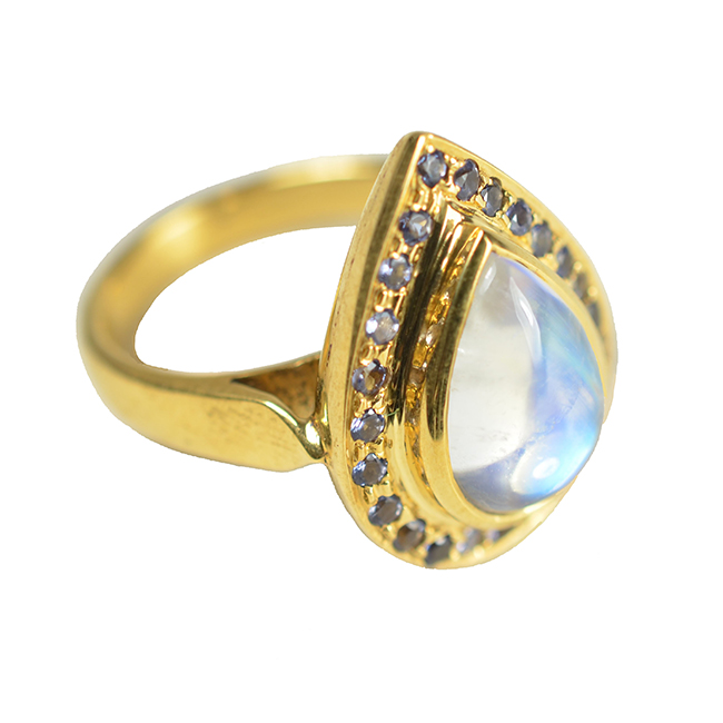 Cocktail Ring Rainbow Moonstone Iolite